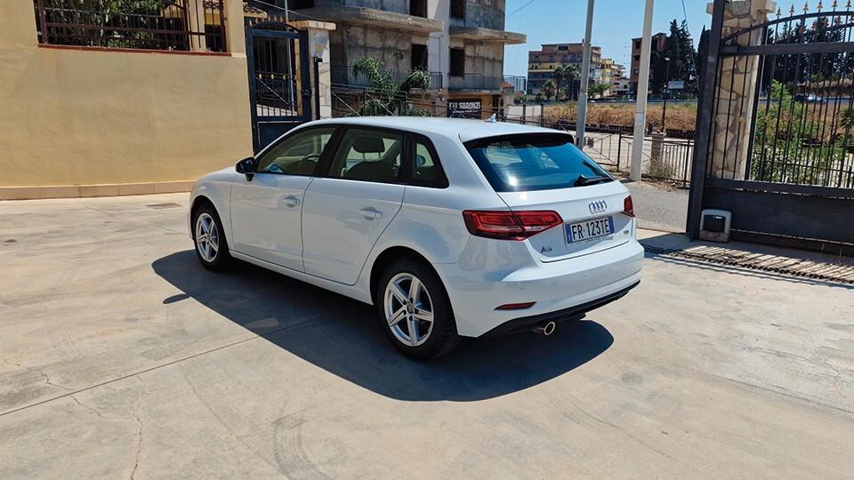 Audi A3 1.6 TDI 116 CV S tronic Business