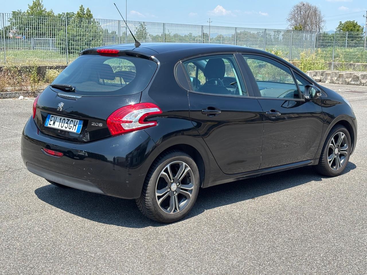 Peugeot 208 1.2 82CV, GARANZIA