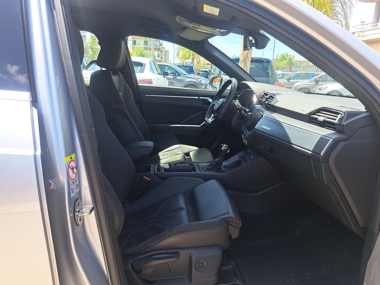 Audi Q3 45 TFSI quattro S tronic S line edition