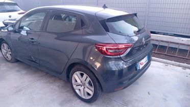 Renault Clio Full Hybrid E-Tech 140 CV 5 porte Intens SINISTRATA