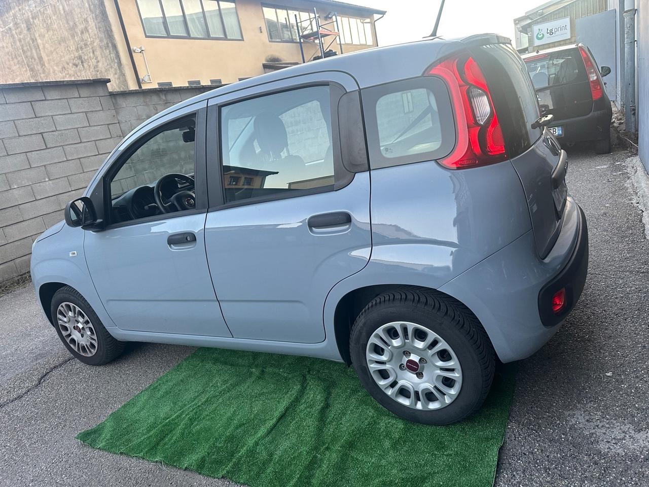 FIAT PANDA 1.2 BENZINA NEOPATENTATI