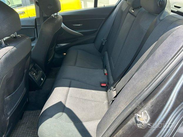 Bmw serie 3 318d Business Aut.