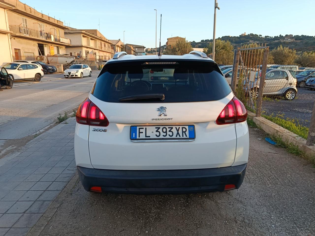 Peugeot 2008 BlueHDi 100 Active