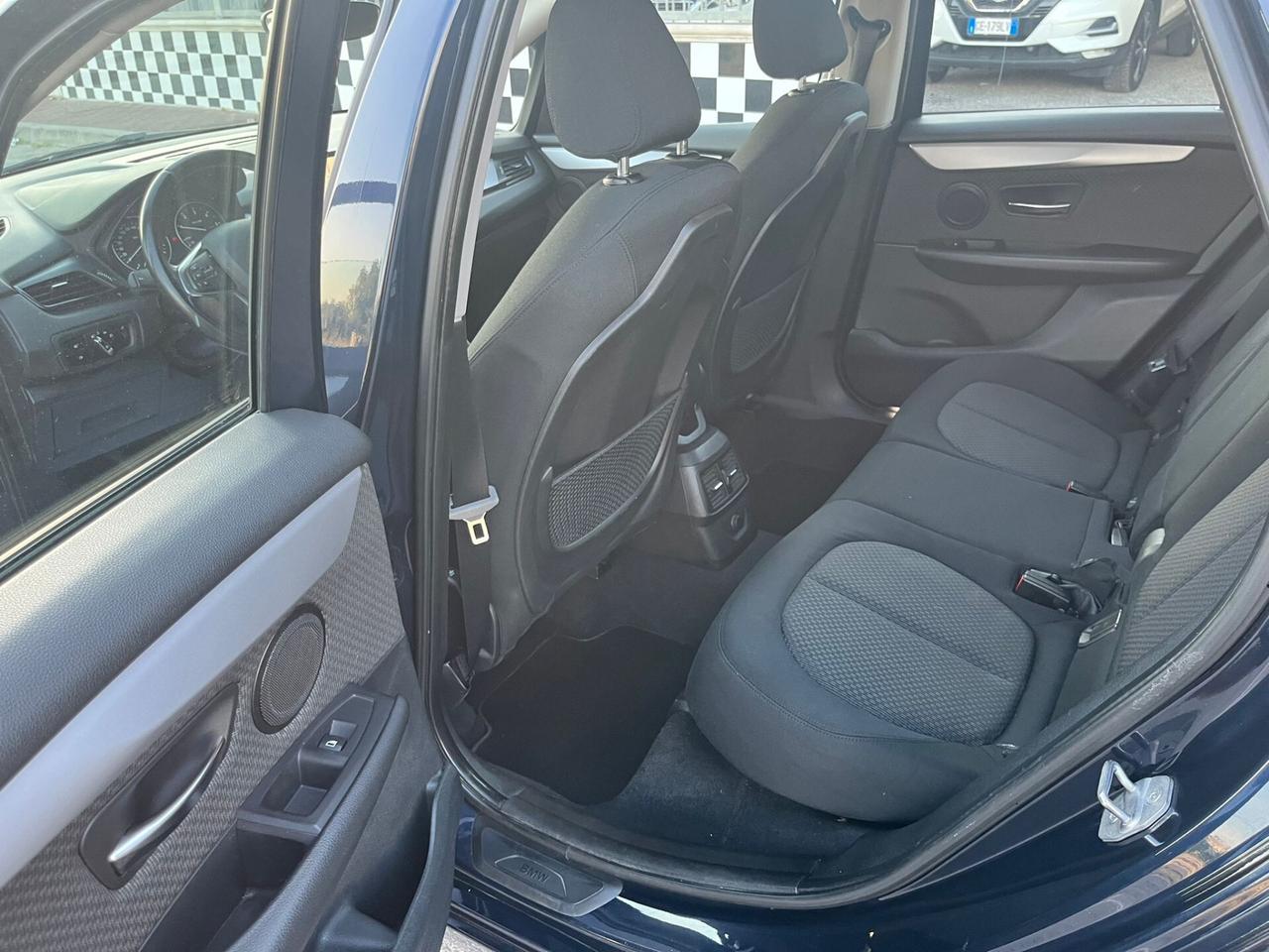 Bmw 2 Active Tourer 216d Advantage 2015