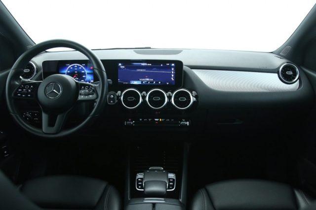 MERCEDES-BENZ B 180 d Automatic Business Extra/VIRTUAL COCKPIT