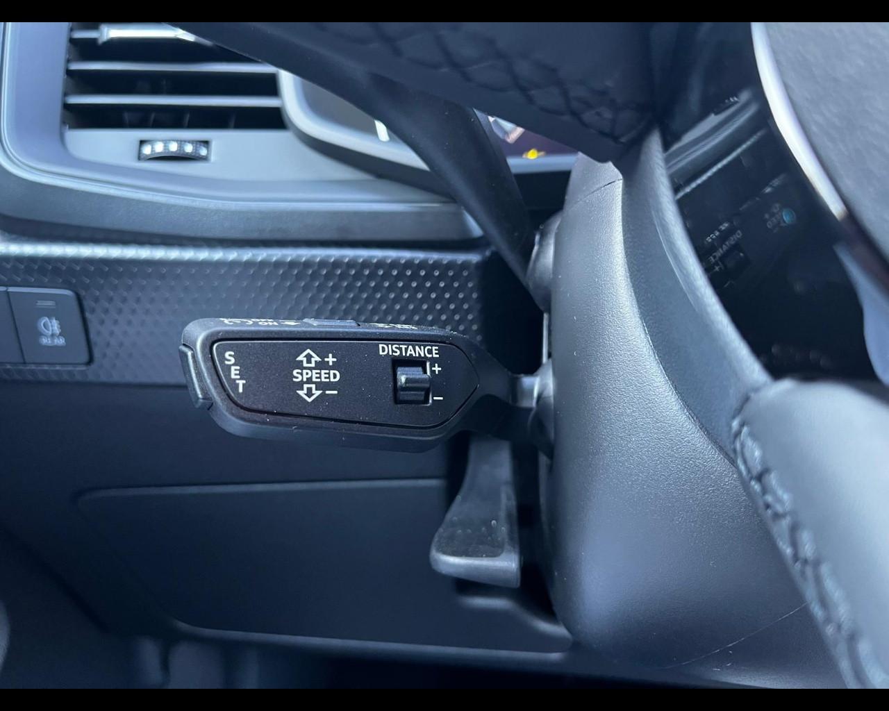 AUDI A1 ALLSTREET 30 TFSI S-TRONIC IDENTITY CONTRAST