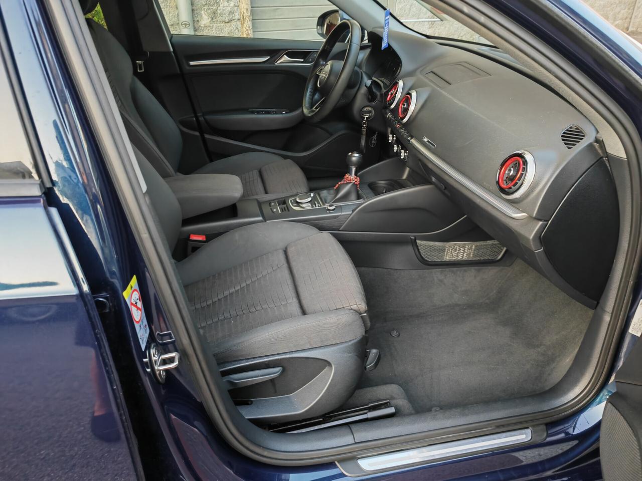 AUDI A3 1.6 TDI SBP STRONIC CV 116 KW85 FULL