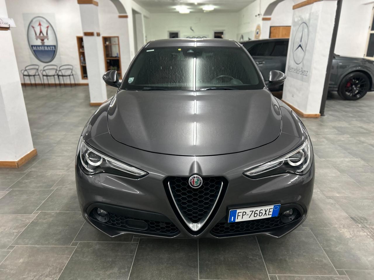 Stelvio 2.2 Turbodiesel 210 CV AT8 Q4 "VELOCE"