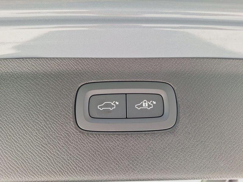 Volvo XC90 B5 235+14 CV AWD Automatica Mild Hybrid Diesel 7 Posti Core