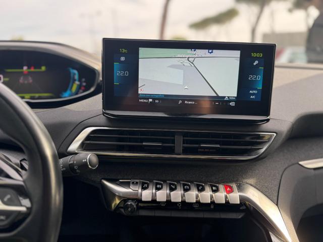 PEUGEOT 3008 1.6cc 225cv HYBRID ALLURE CAMERA POST.