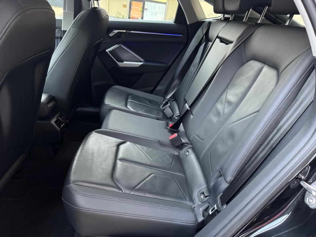 Audi Q3 SPB 45 TFSI e S tronic Business Plus