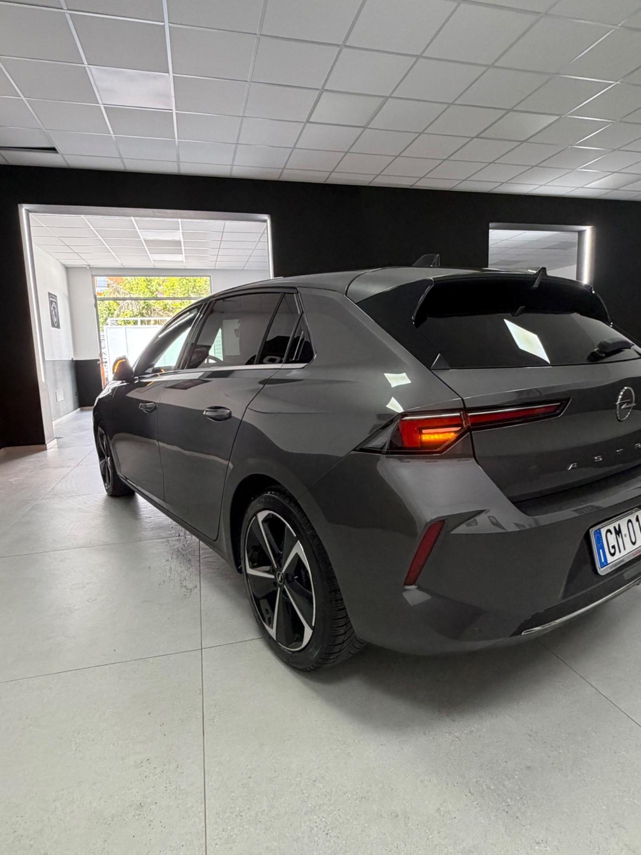 Opel Astra 1.5 Turbo Diesel 130 CV AT8 Business Elegance