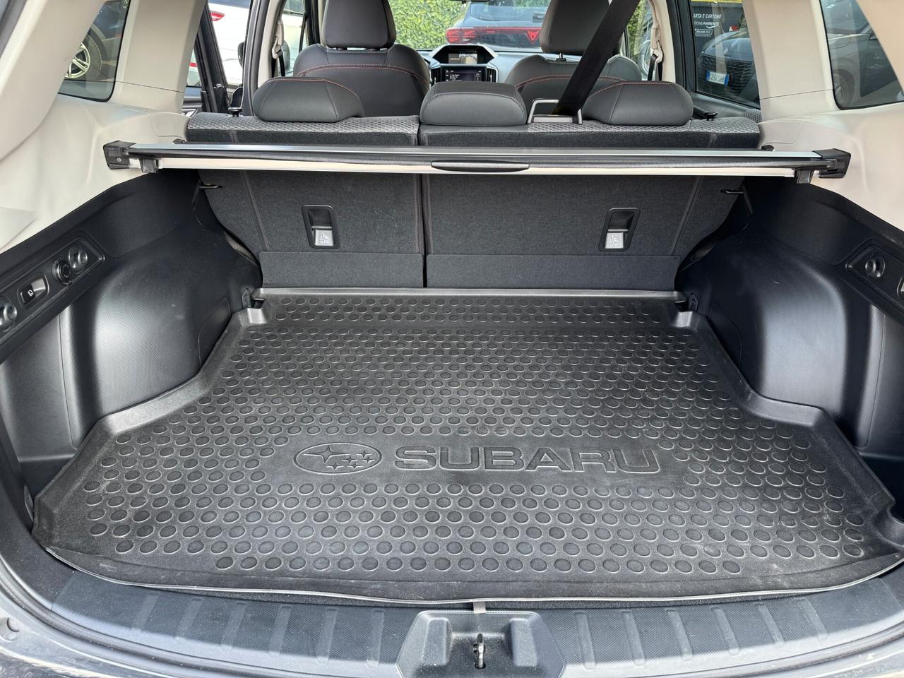 Subaru Forester 2.0i e-boxer 4dventure lineartronic SERVICE SUBARU