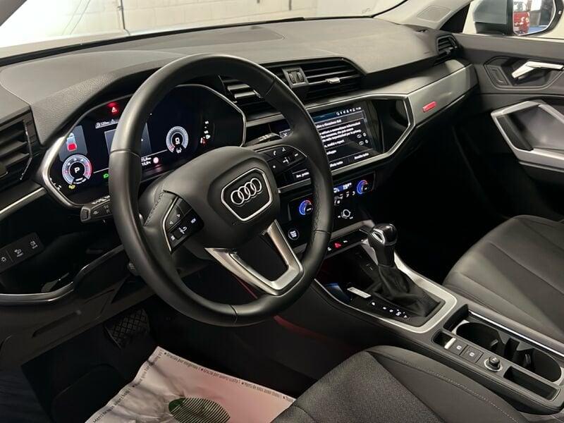 Audi Q3 Q3 35 2.0 tdi Identity Black s-tronic