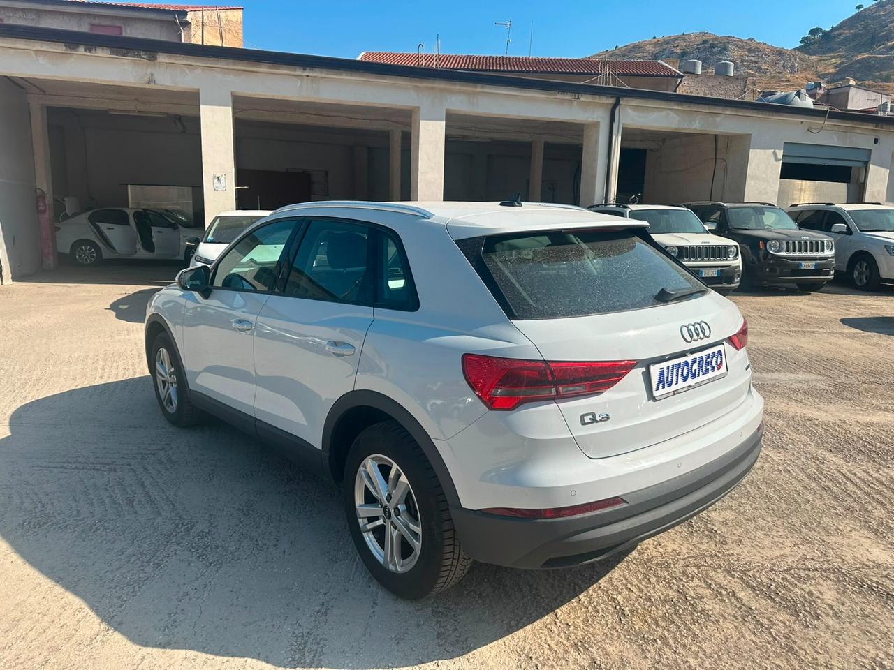 Audi Q3 35 TDI quattro S tronic Business
