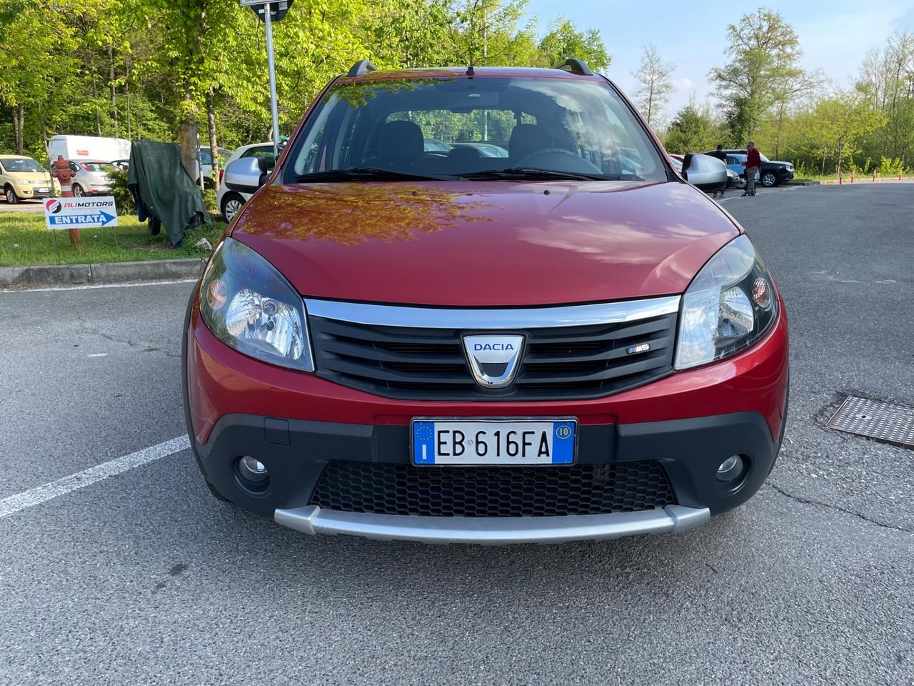 Dacia Sandero Stepway 1.6 8V 90CV* Neo patentati *
