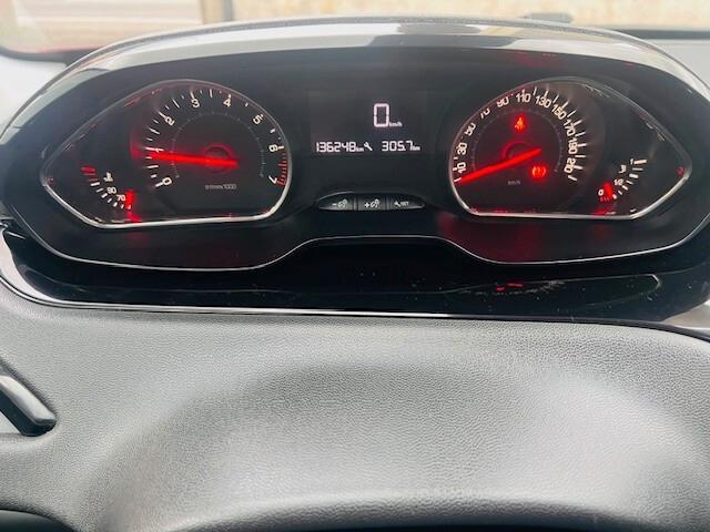 Peugeot 208 1.2 VTi 82 CV 5 porte Allure