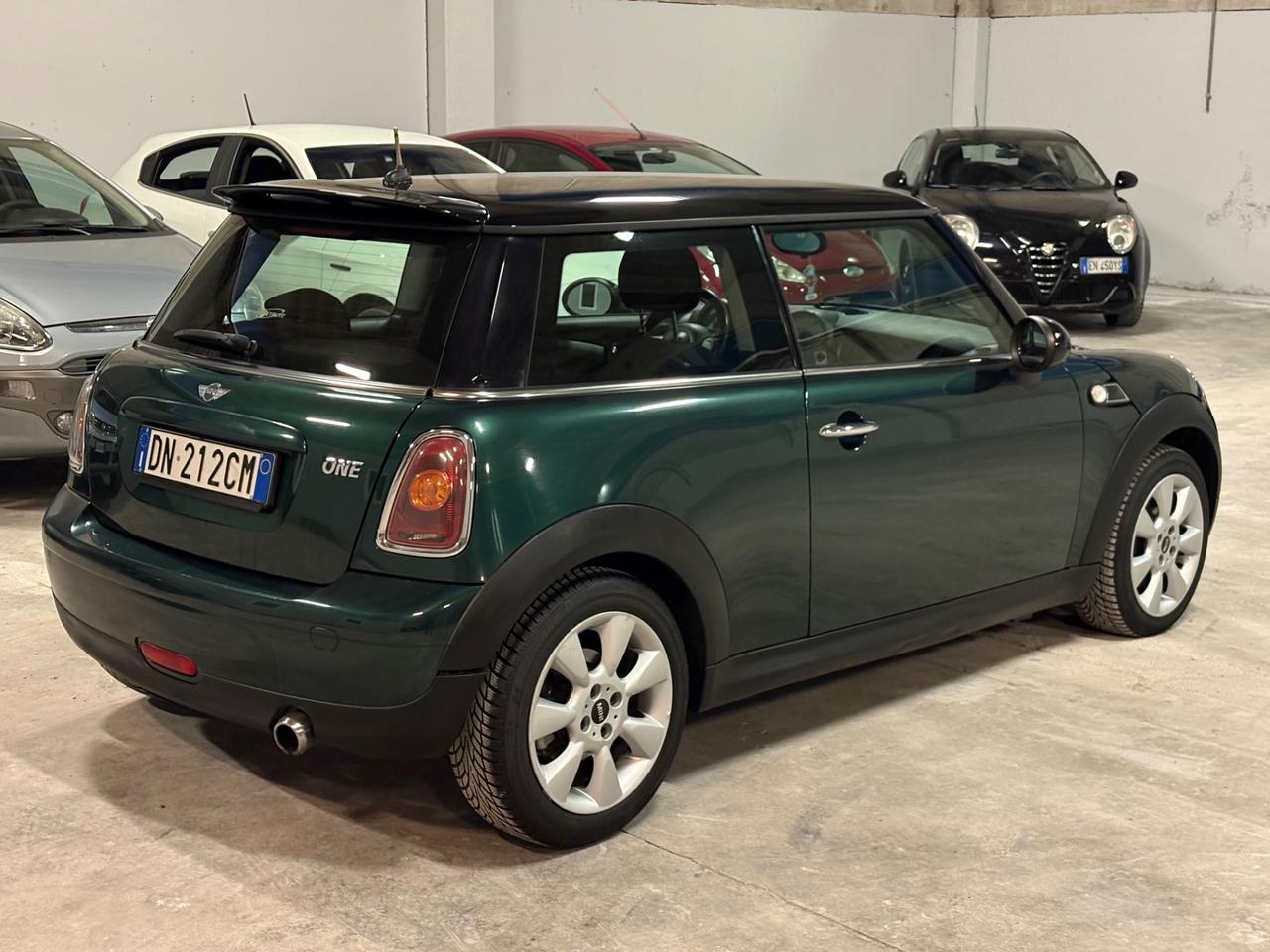 Mini 1.4 16V One Chili