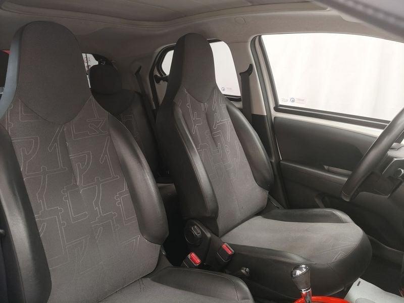 Toyota Aygo 1.0 VVT-i 72 CV 5 porte x-wave orange MMT