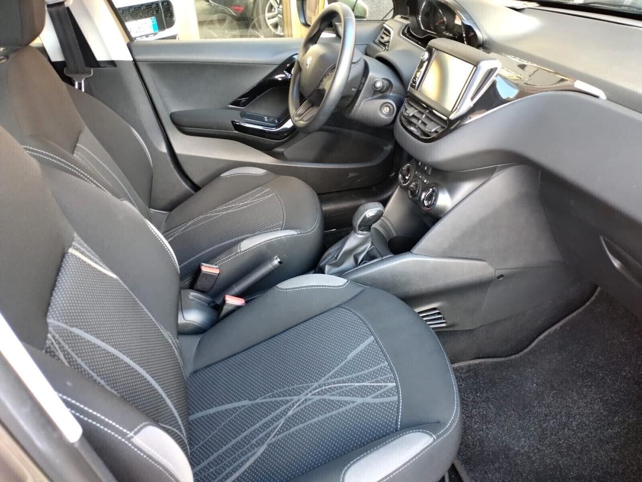 Peugeot 208 1.4 HDi 68 CV 5 porte Active