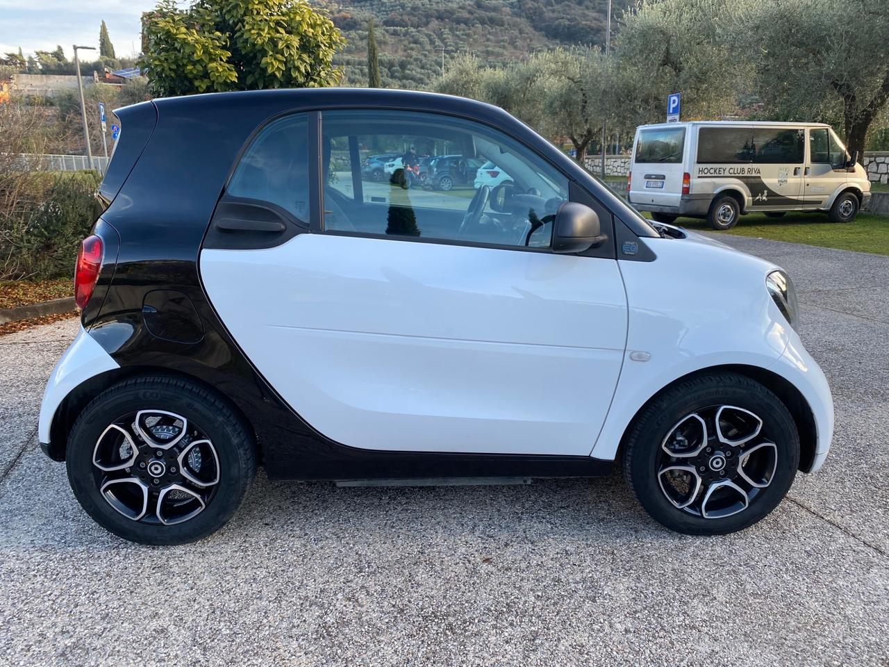 Smart ForTwo EQ Passion ... GUIDAMI !!!