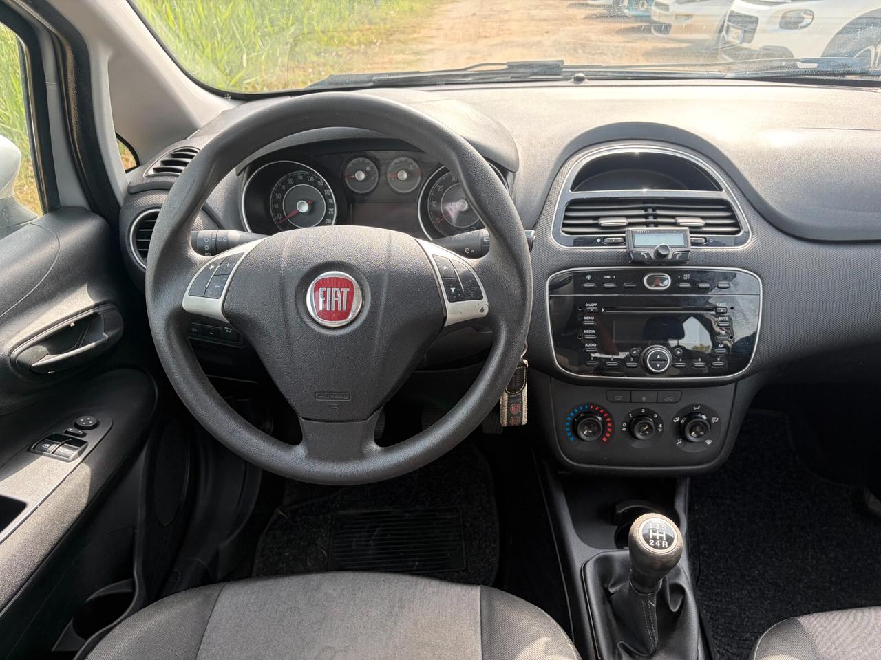FIAT PUNTO 1.3 MJT II 75CV ANNO 2014 ADATTA NEOPATENTATI