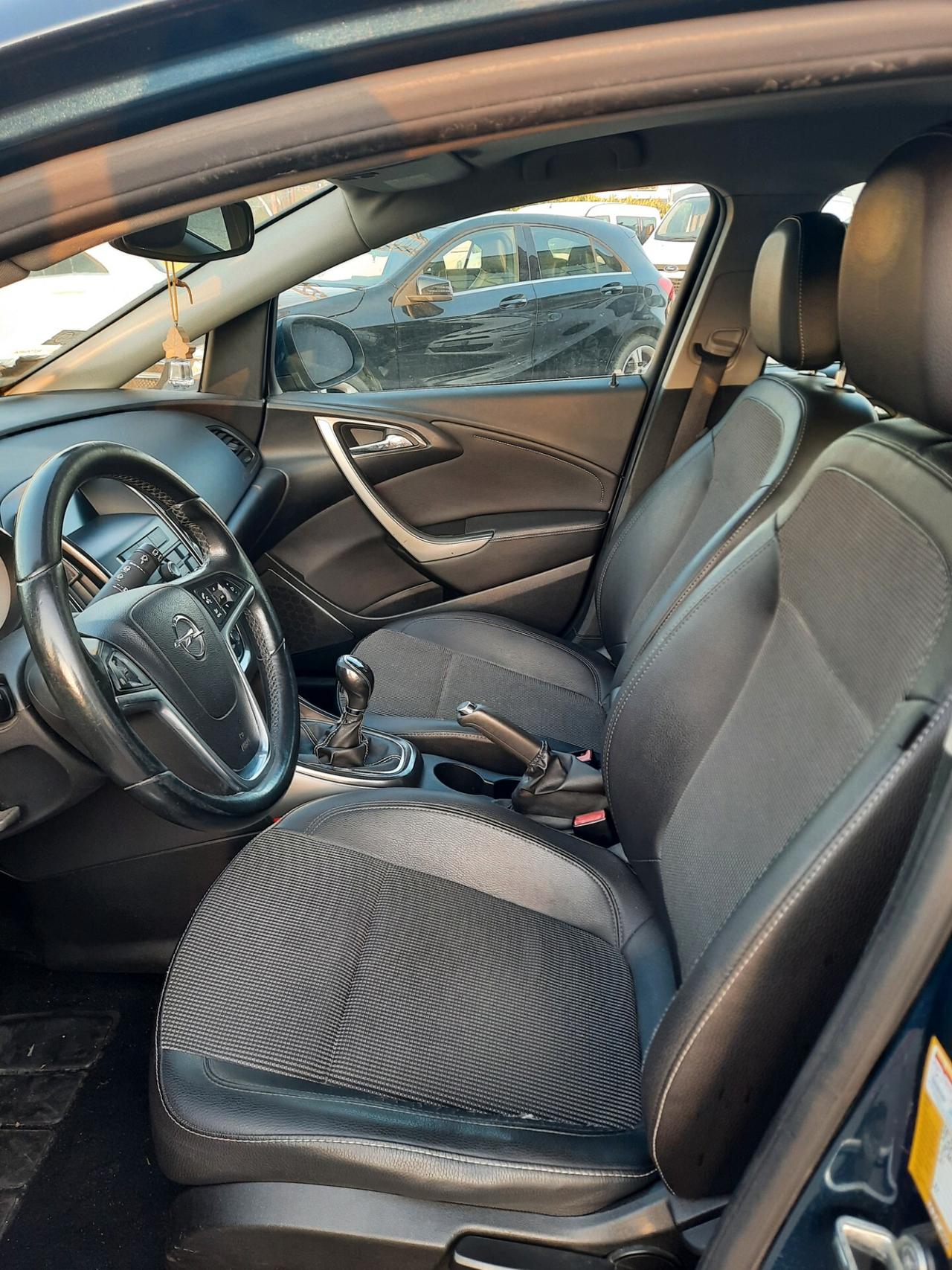 Opel Astra 1.7 CDTI 110CV Sports Tourer Cosmo
