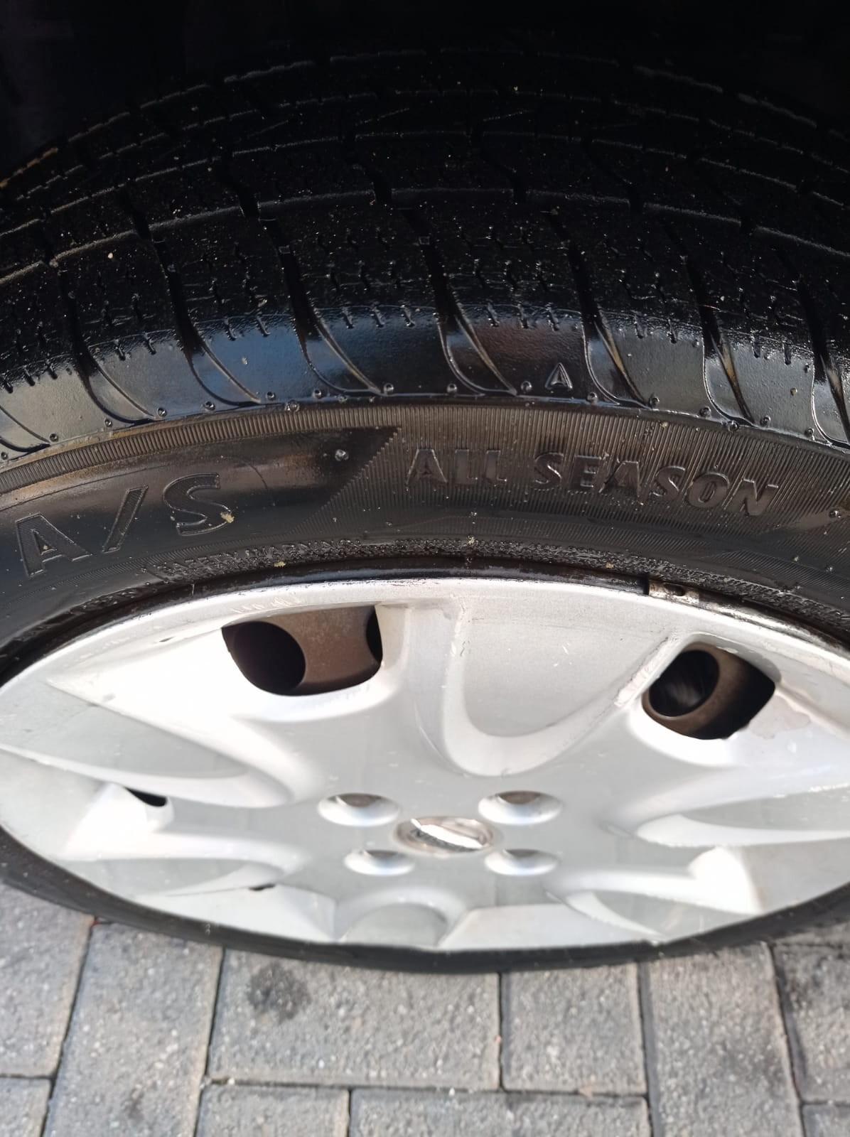 Nissan Micra 1.2 16V 5 porte Visia