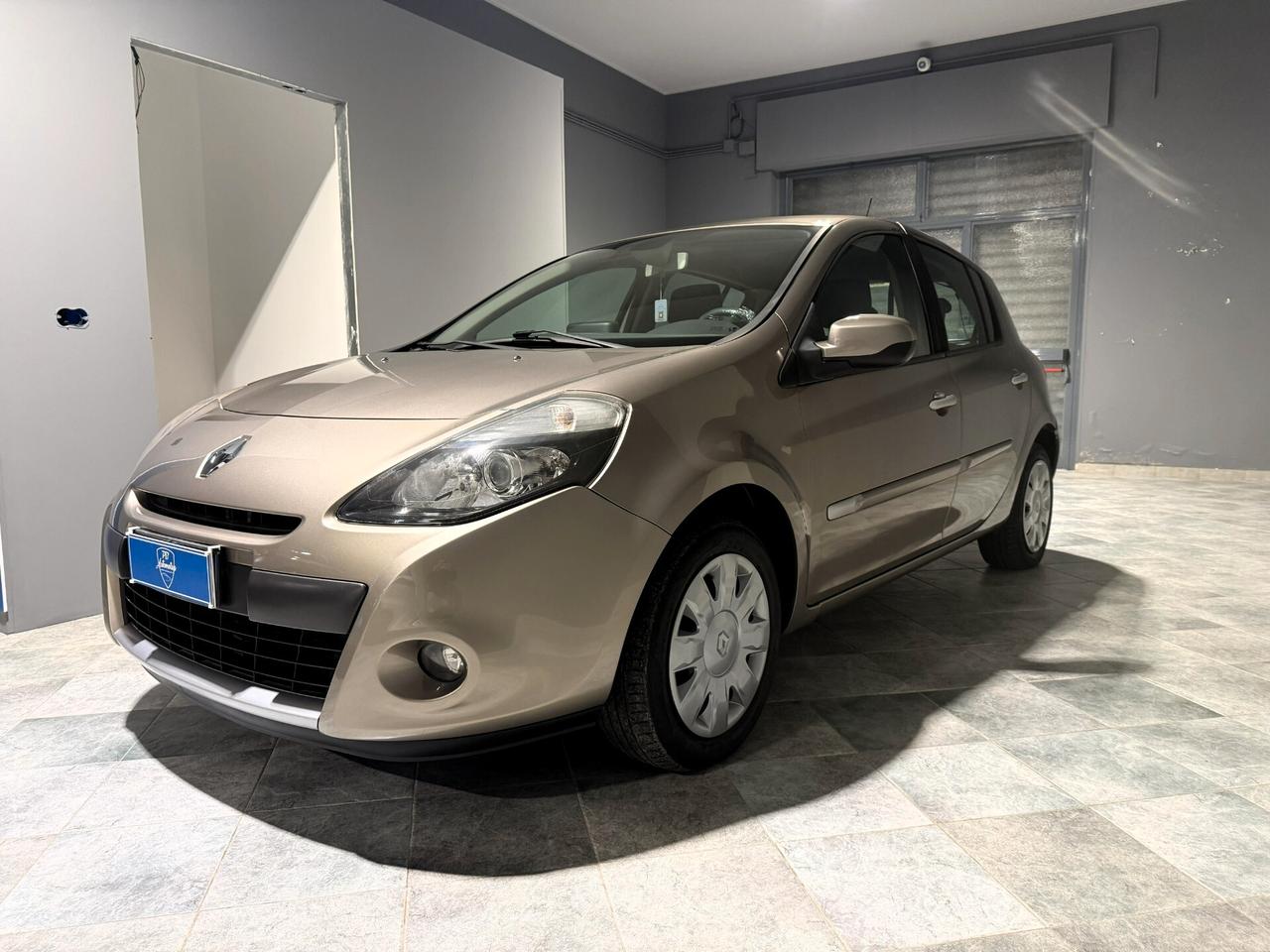RENAULT CLIO 1.5 16V DYNAMIQUE NAVI 5 PORTE UNICO PROPRIETARIO