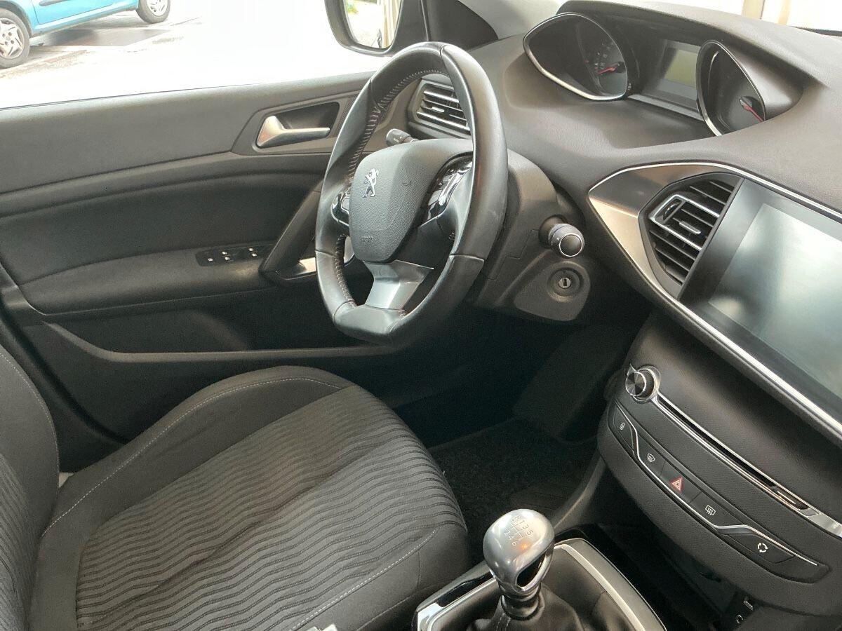 Peugeot 308 1.6 e-HDi 115 CV Stop&Start Allure