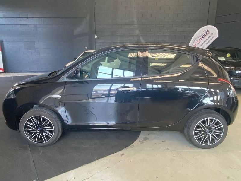 Lancia Ypsilon 1.0 FireFly 5 porte S&S Hybrid Oro - PROMO SIRONIAUTO+