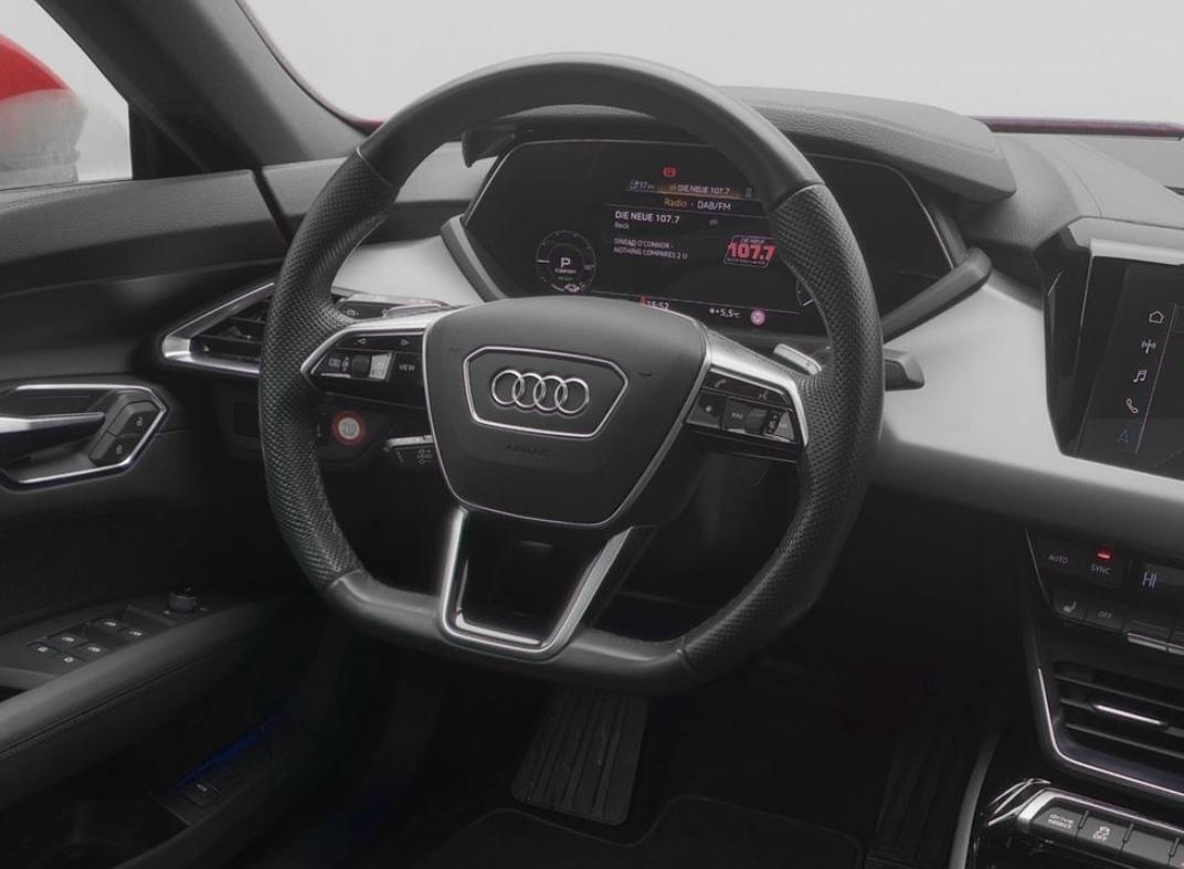 Audi E-tron GT
