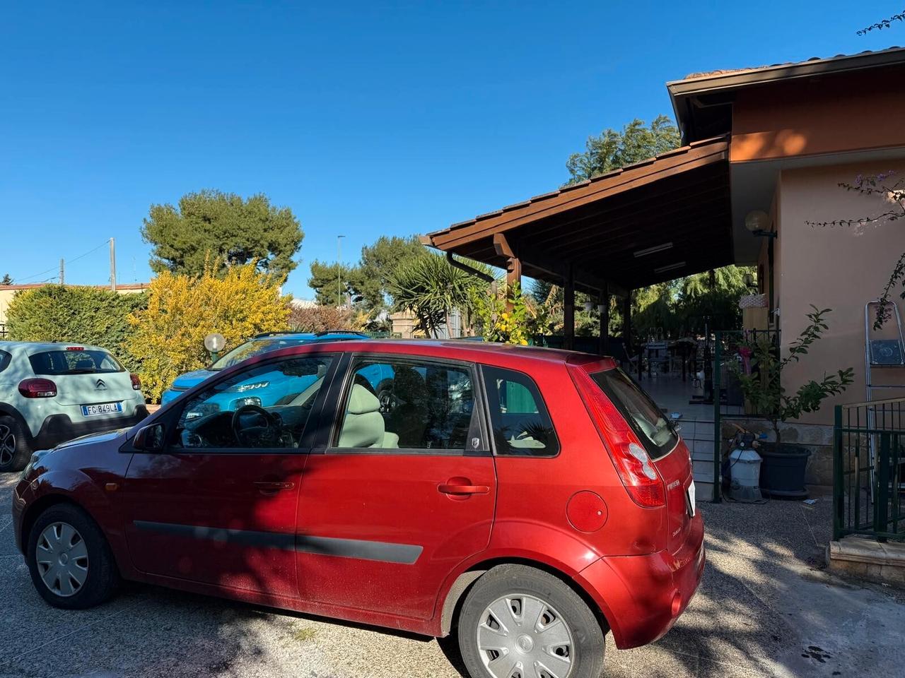 Lancia Ypsilon 1.2 MOMO DESIGN + FORD FIESTA 1.2 GHIA 5 PORTE COME NUOVA