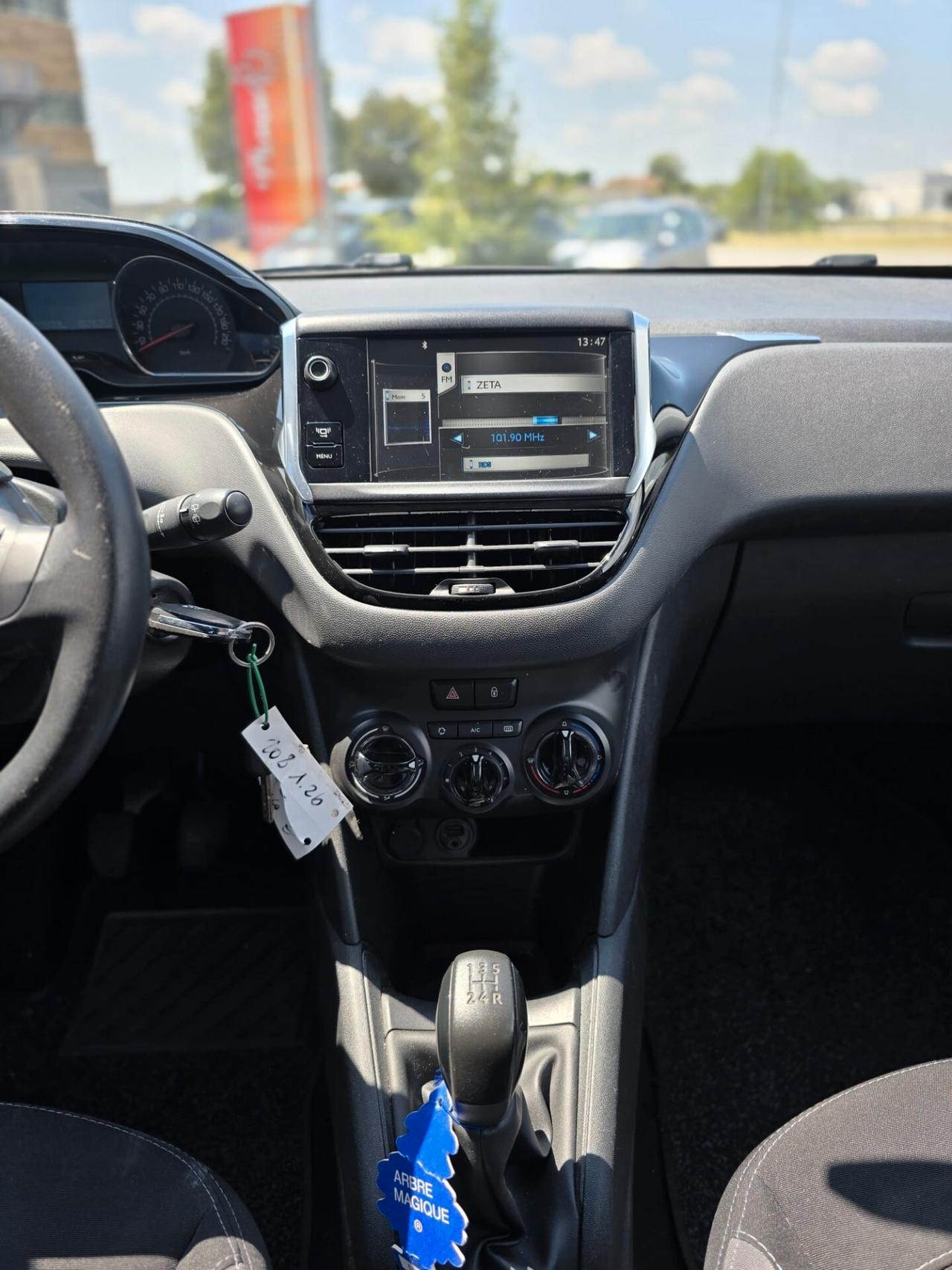 Peugeot 208 1.2 VTi 82 CV 5 porte Allure
