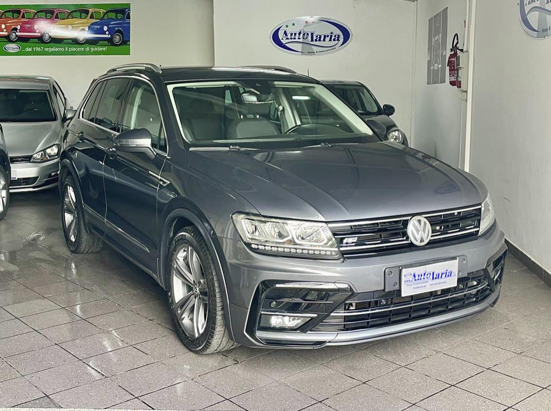 Volkswagen Tiguan 1.6 TDI R Line Sport "Cerchi 19 - Fari Full Led Stop a Quadro digitale"