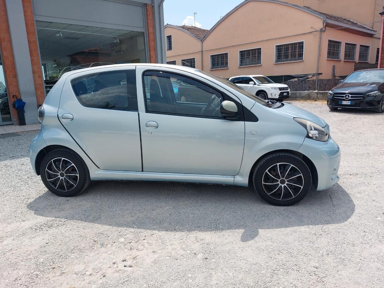 Toyota Aygo 1.0 12V VVT-i 5PORTE KM 100000