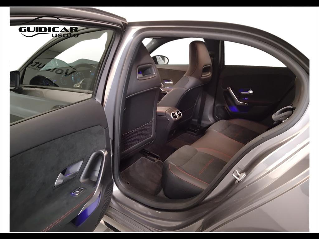 Mercedes-Benz Classe A - W177 2018 - A 220 d Premium 4matic auto