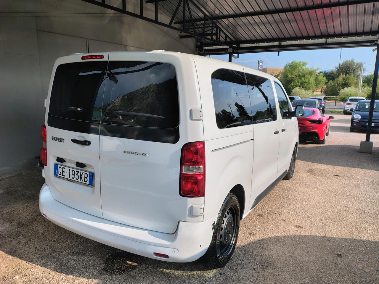 Peugeot Expert BlueHDi 140 S&S EAT8 PL-TN Combi Std.