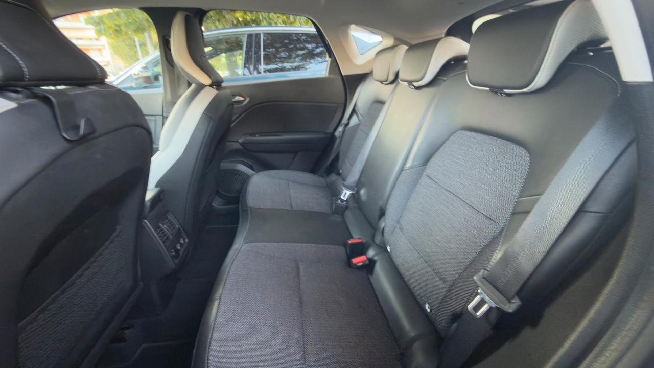 Renault Captur II 2019 1.6 E-Tech phev Intens 160cv auto my21