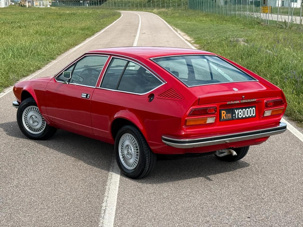 Alfa Romeo Alfetta GT 1.6 "TARGA SPECIALE - LAVORI IMPORTANTI ESEGUITI"