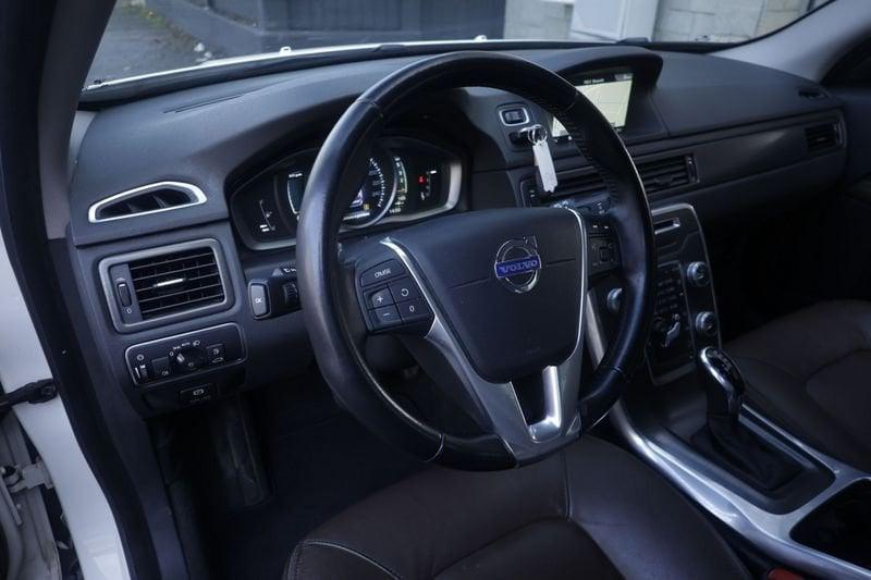 Volvo XC70 Volvo XC70 D4 AWD Geartronic Momentum 133KW ANNO 2015