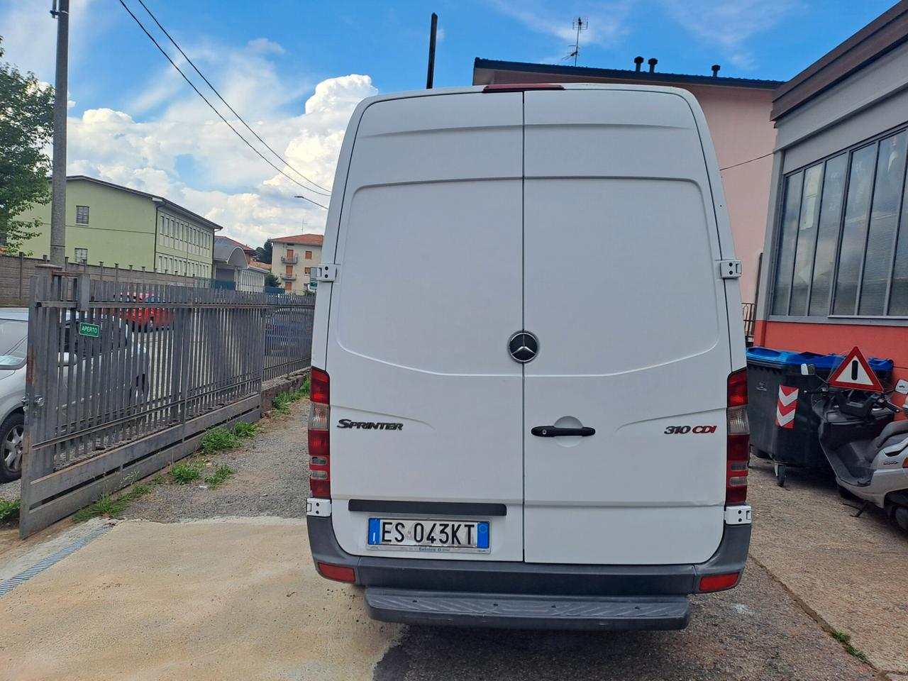 Mercedes Benz