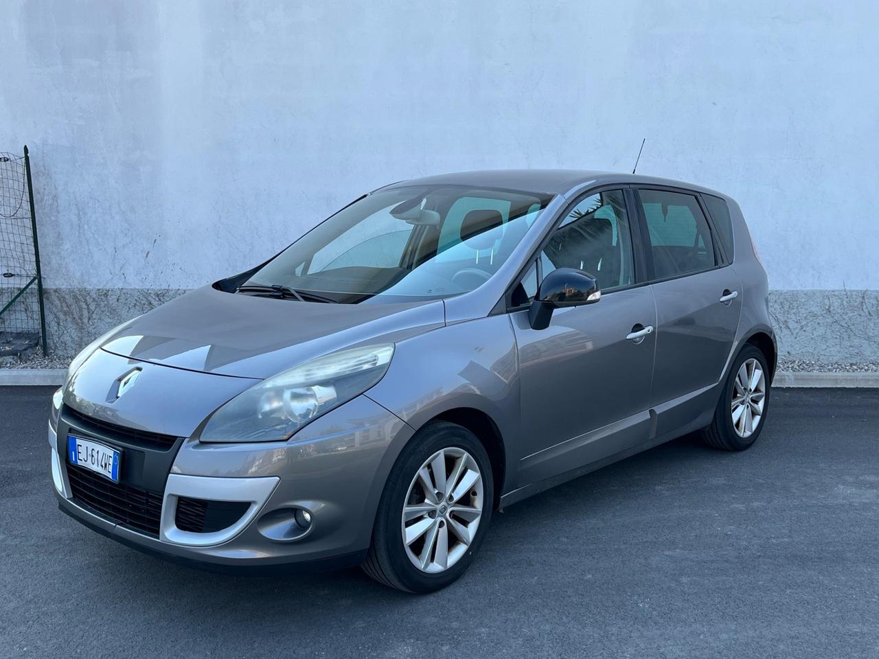 Renault Scenic Scénic X-Mod 1.9 dCi 130CV Luxe