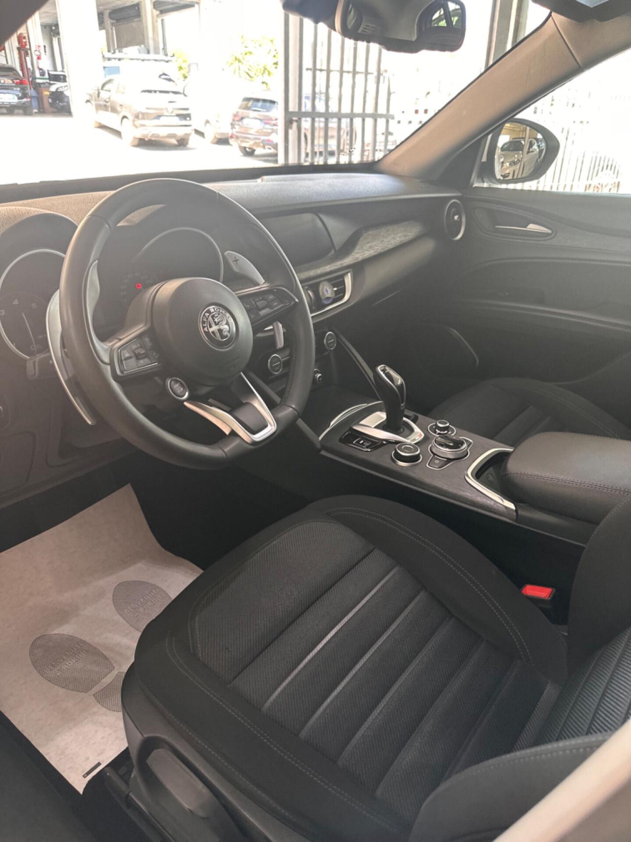Alfa Romeo Stelvio 2.2 Turbodiesel 190 CV AT8 RWD Executive 2021