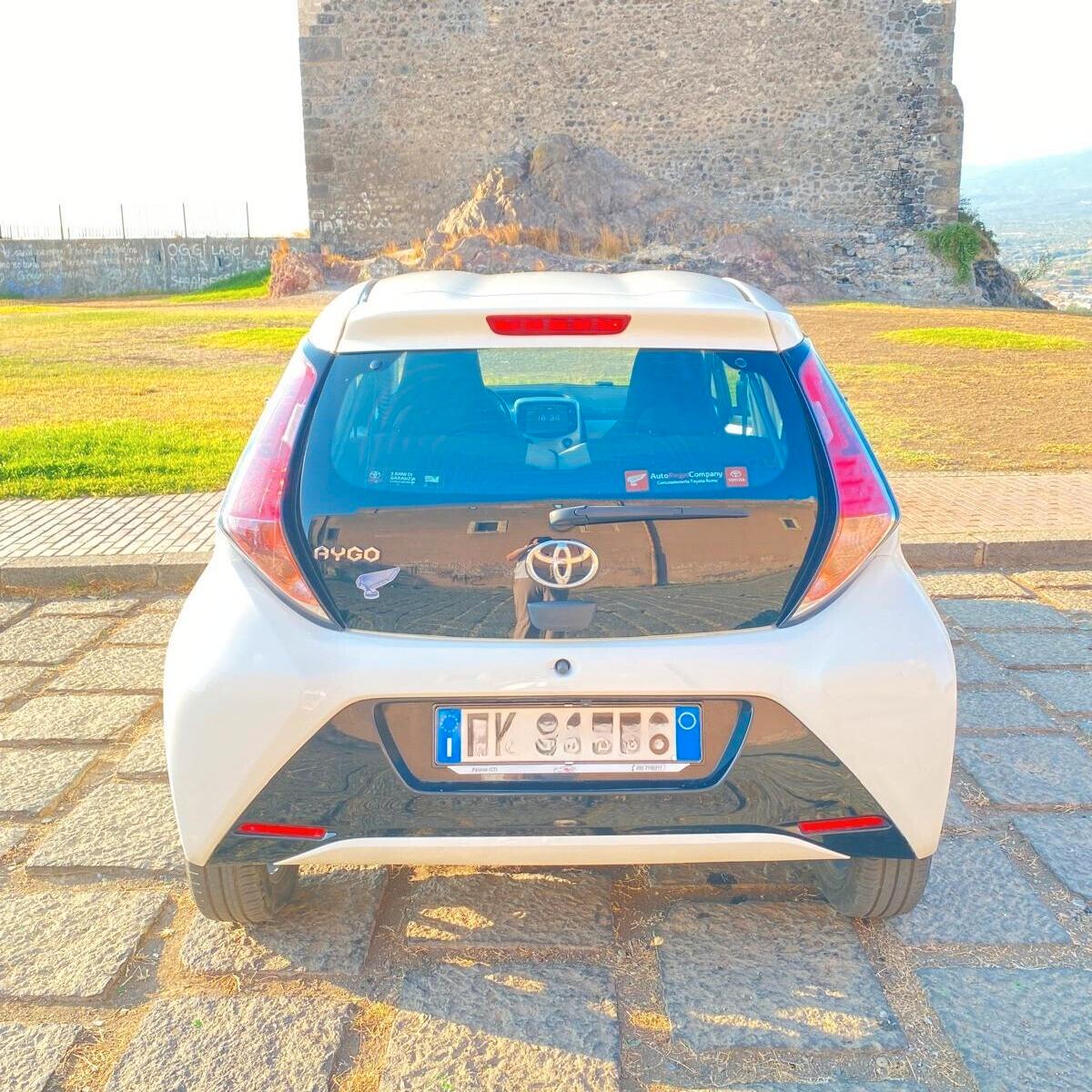 Toyota AYGO 1.0 X-Play