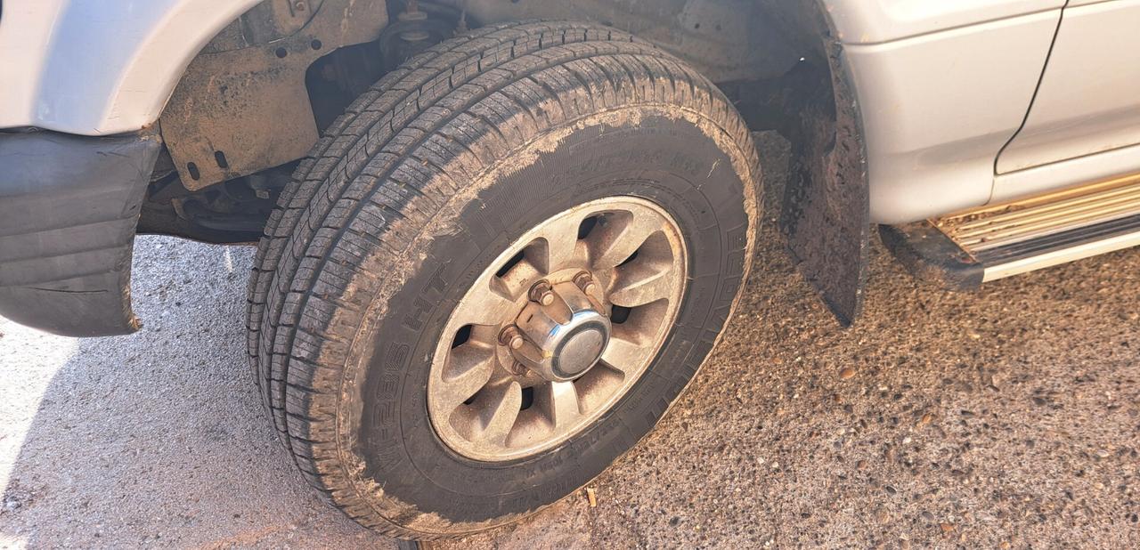 MITSUBISCHI pajero 2500 diesel MOTORE NUOVO