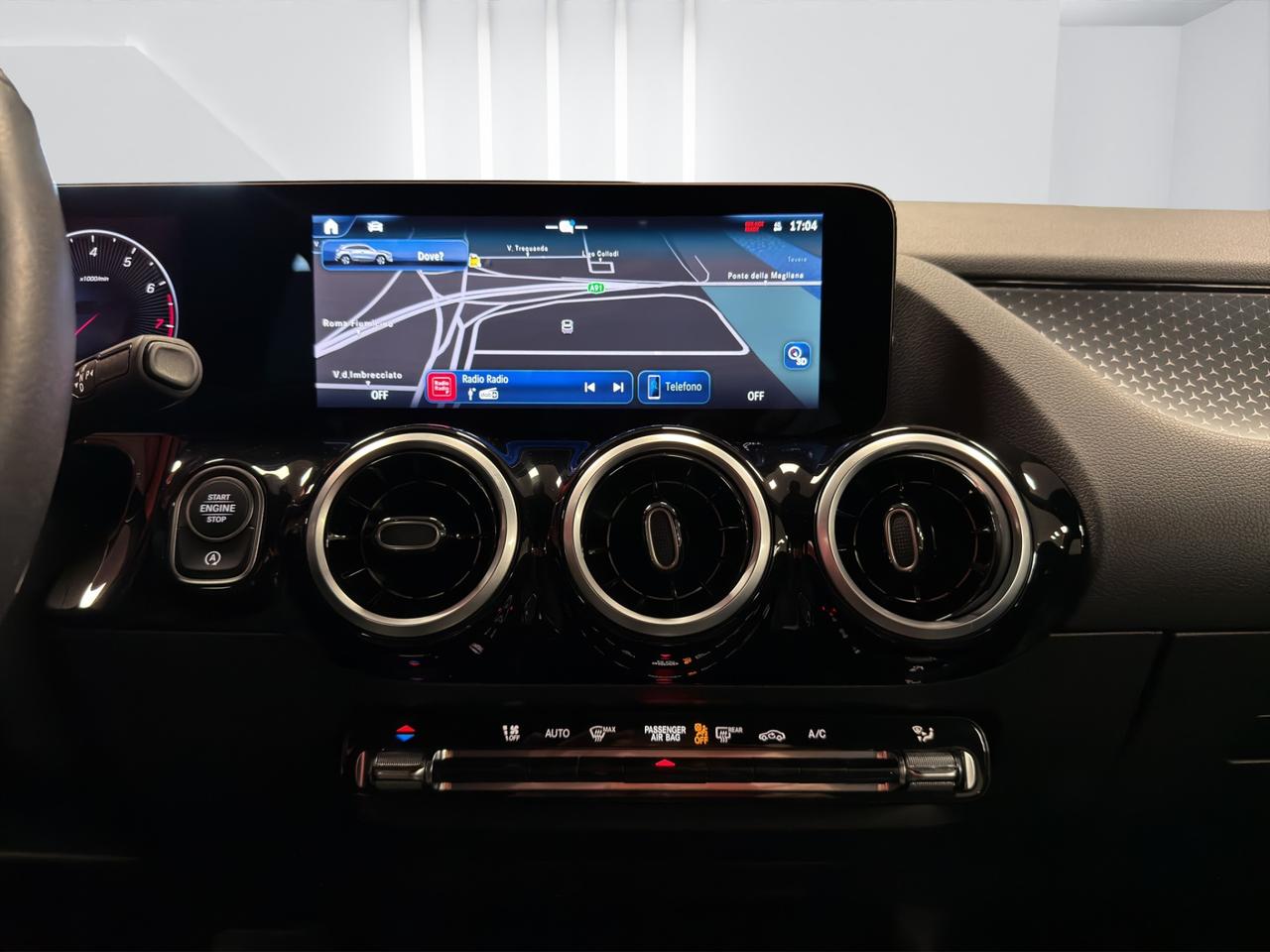 Mercedes GLA 180 180 Progressive Advanced auto