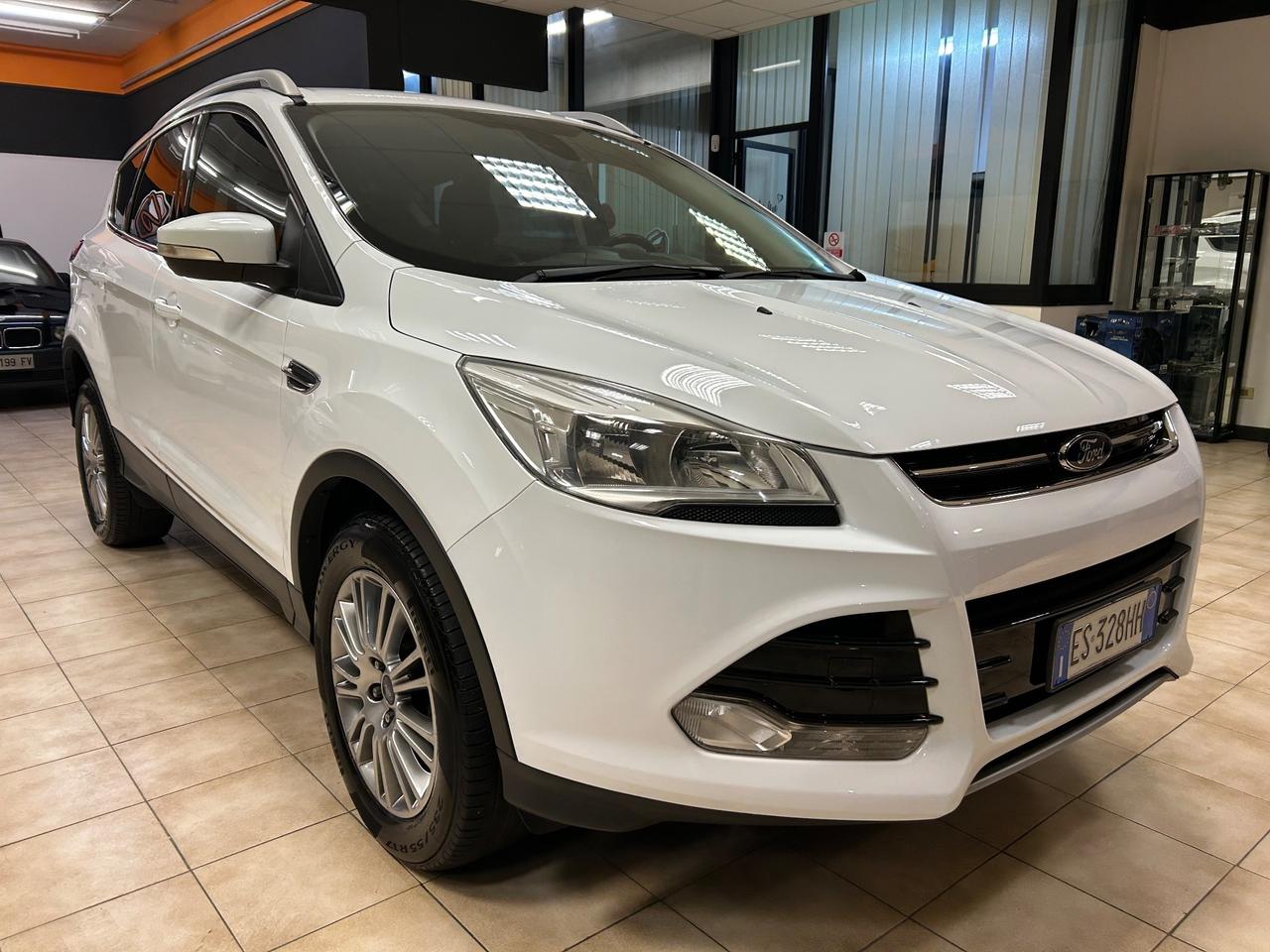 Ford Kuga 2.0 TDCI 140 CV 4WD Titanium