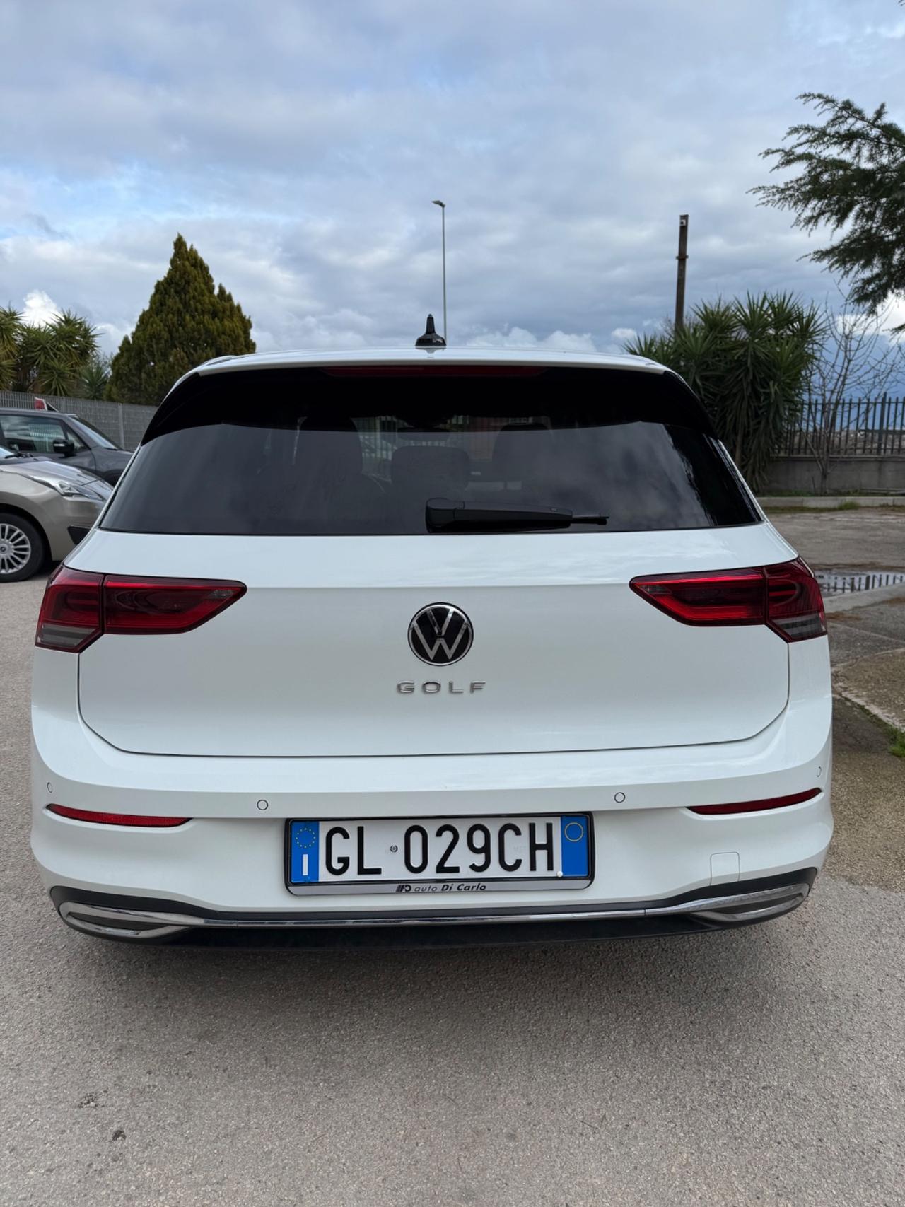 Volkswagen Golf 8 2.0 TDI DSG SCR CON GANCIO TRAINO