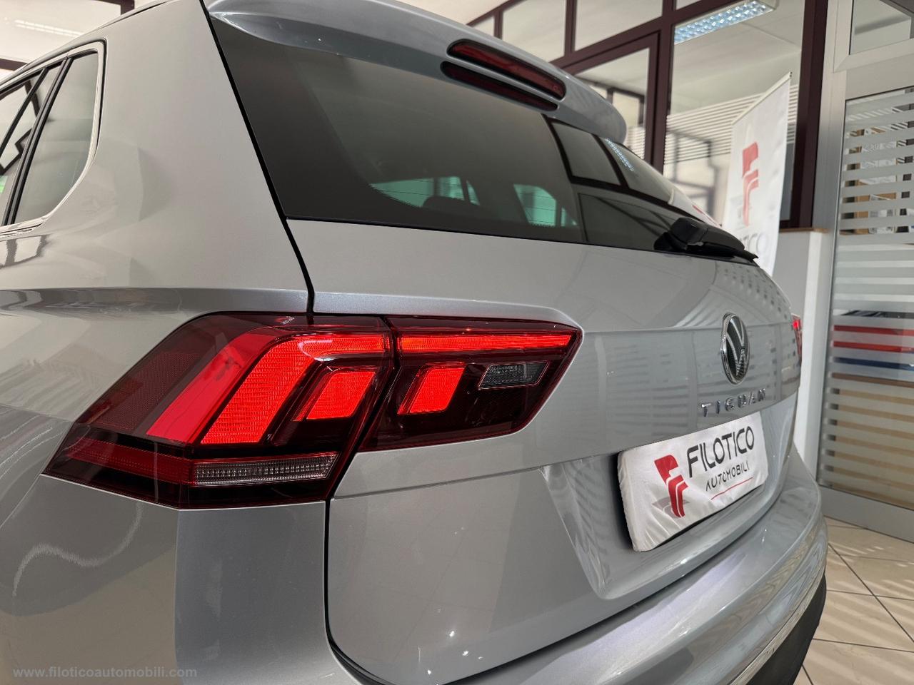 VOLKSWAGEN Tiguan 2.0 TDI 150CV SCR DSG Life FARI FULL LED - CONDIZIONI ECCELLENTI